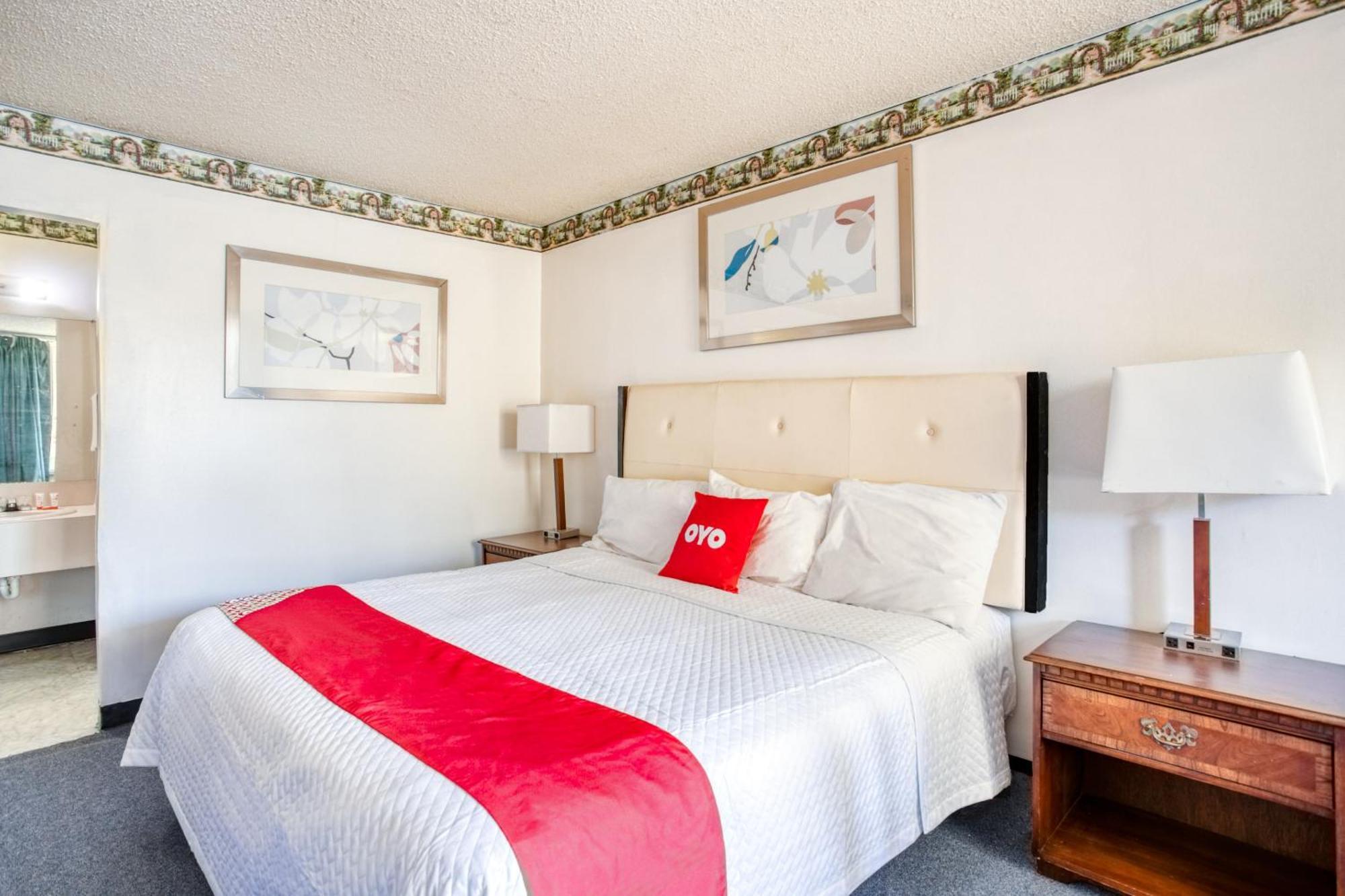 Oyo Hotel Petersburg Va - Templeton Ngoại thất bức ảnh