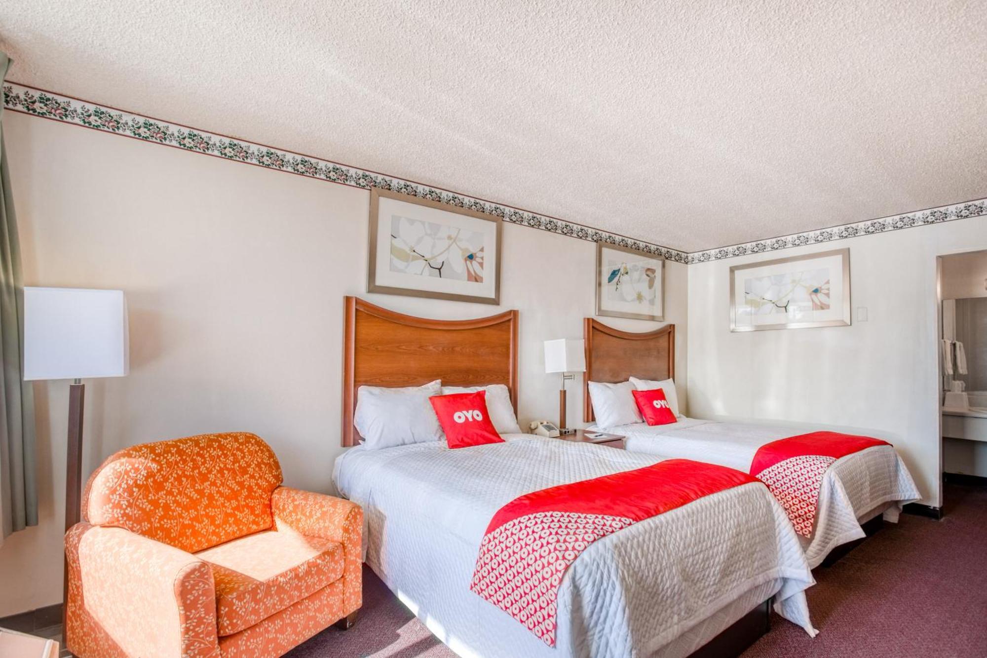 Oyo Hotel Petersburg Va - Templeton Ngoại thất bức ảnh