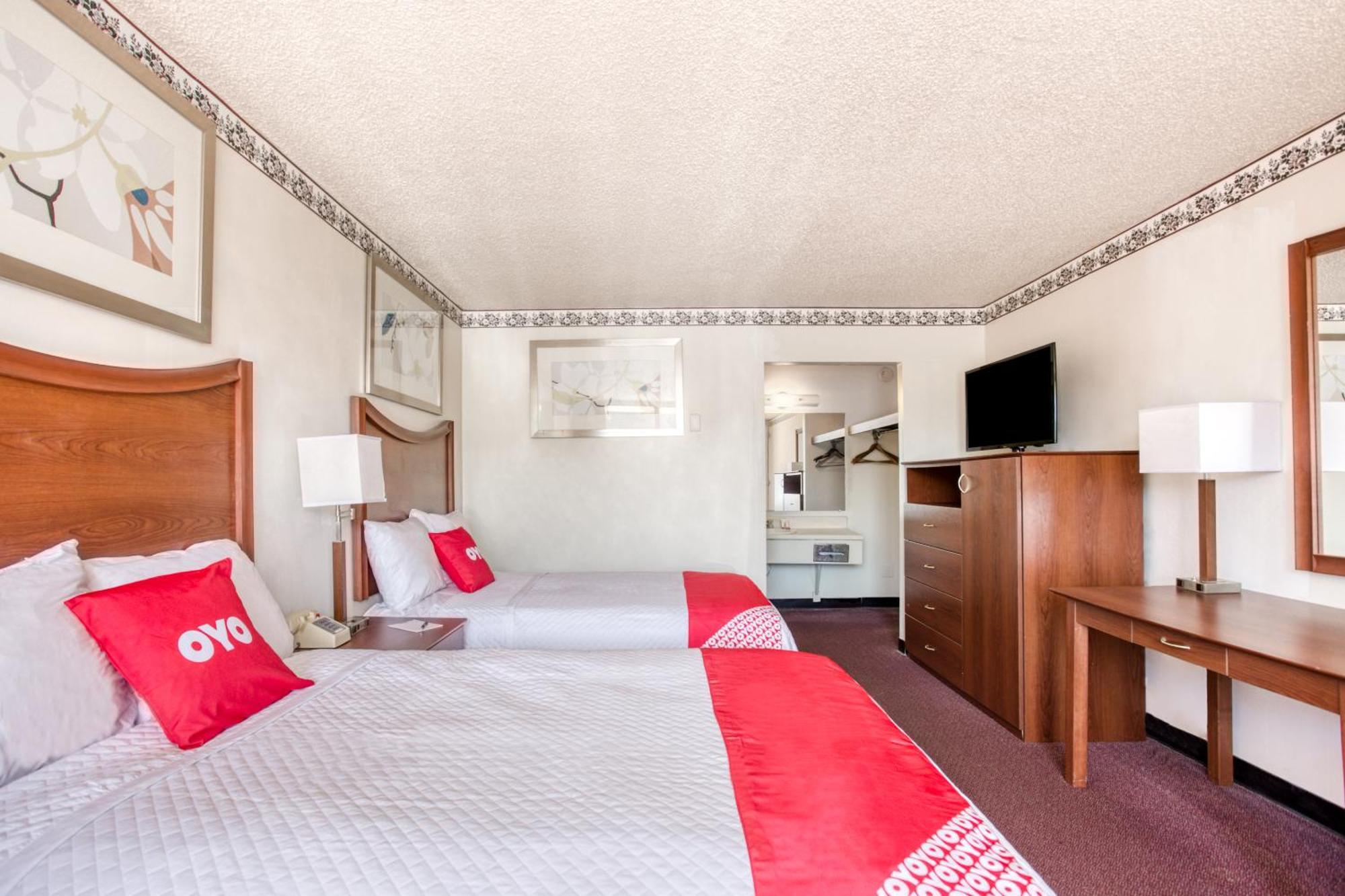 Oyo Hotel Petersburg Va - Templeton Ngoại thất bức ảnh