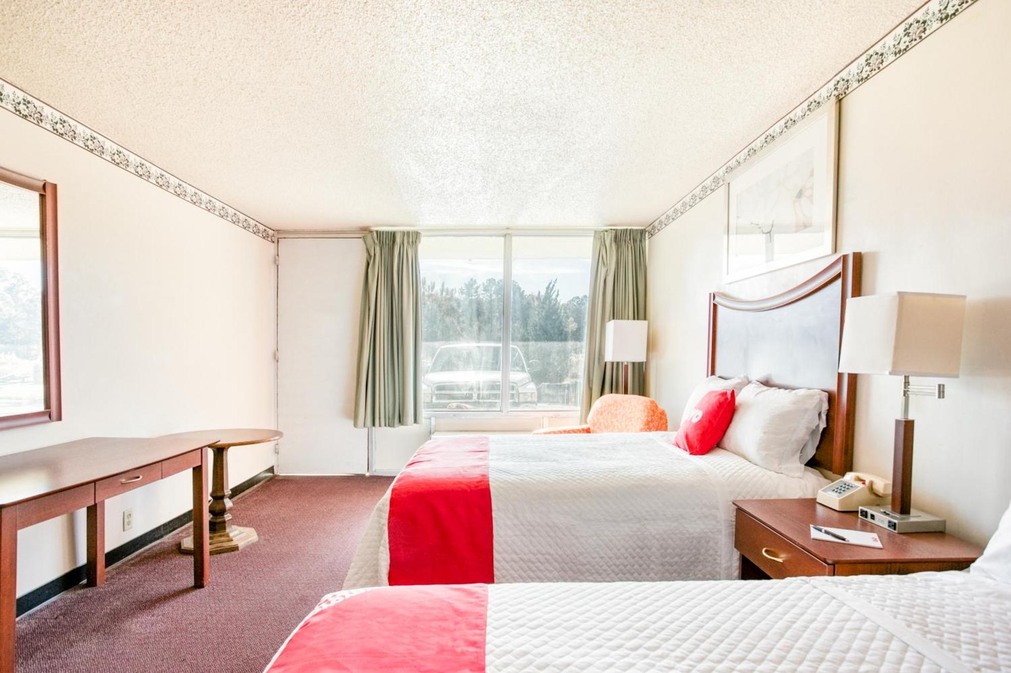 Oyo Hotel Petersburg Va - Templeton Ngoại thất bức ảnh